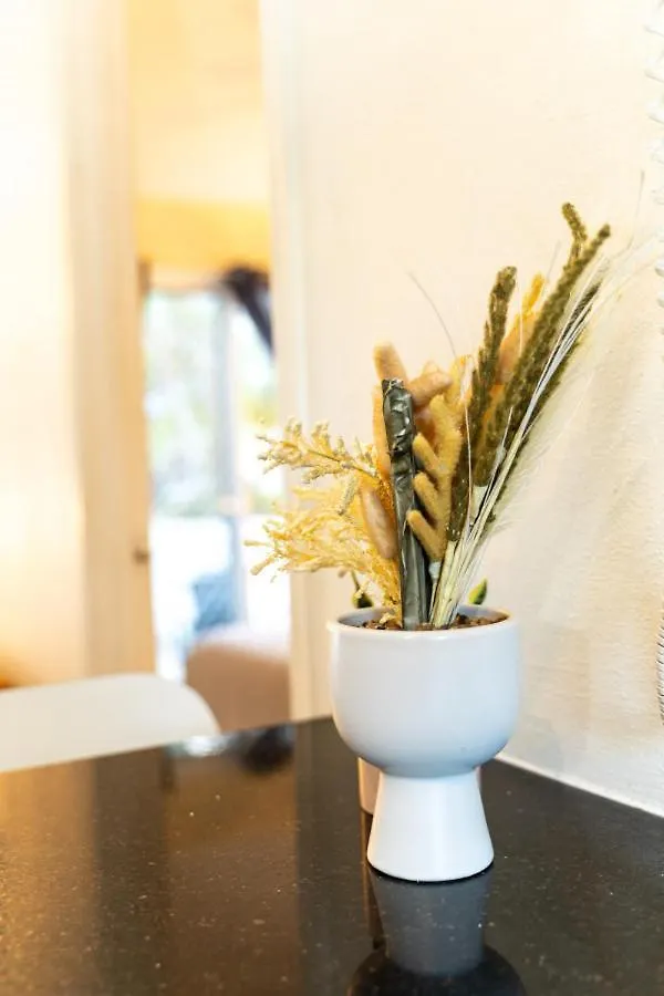 The Midtown - Modern Central Surfers 1Bed Unit With Ev Charging Pool Netflix Gold Coast Apartment